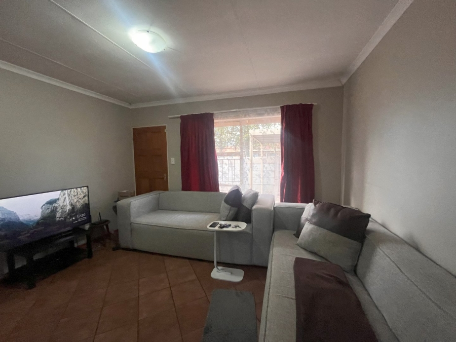 2 Bedroom Property for Sale in Midway Free State